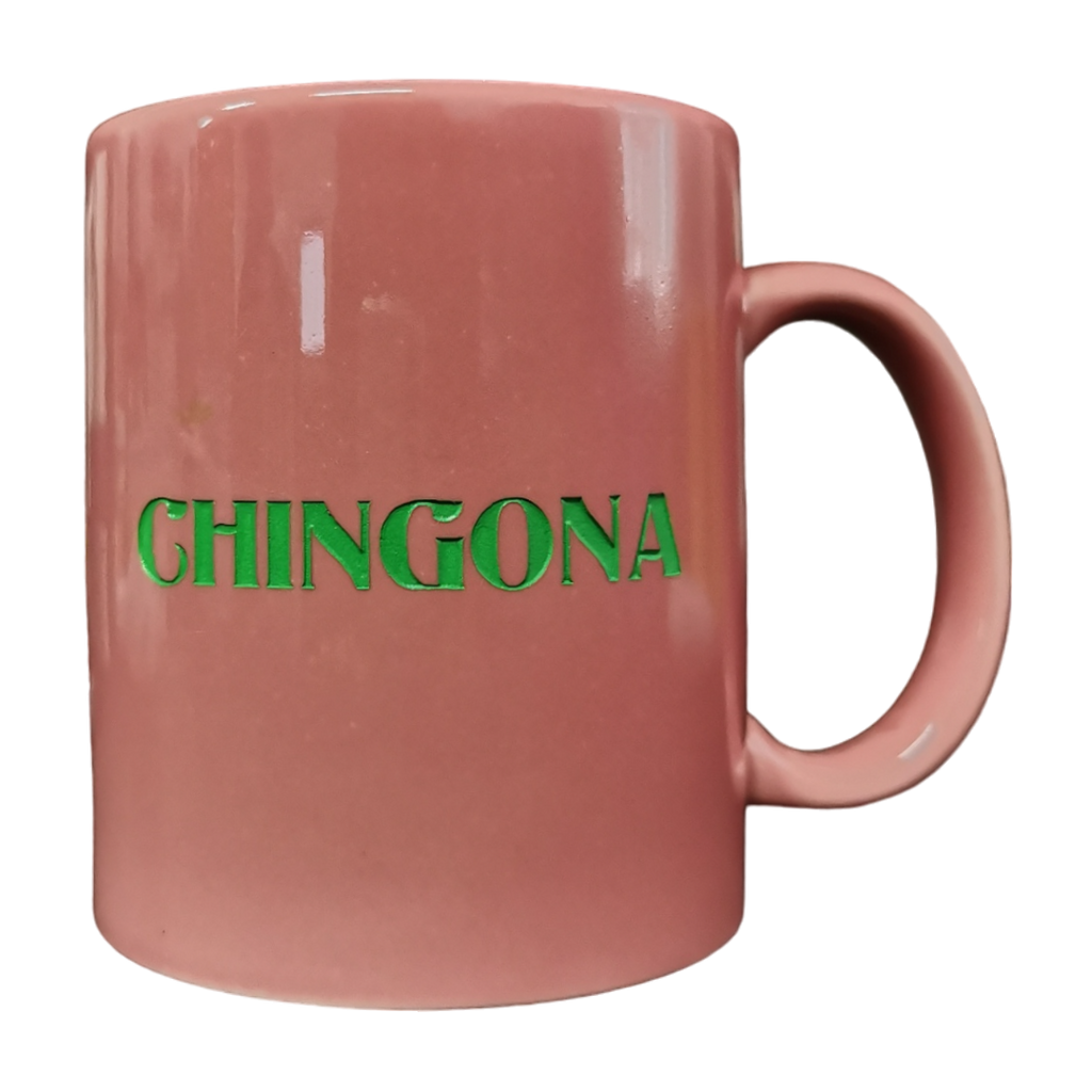 "Sensible, Chingona" Taza Rosa Letras Verdes