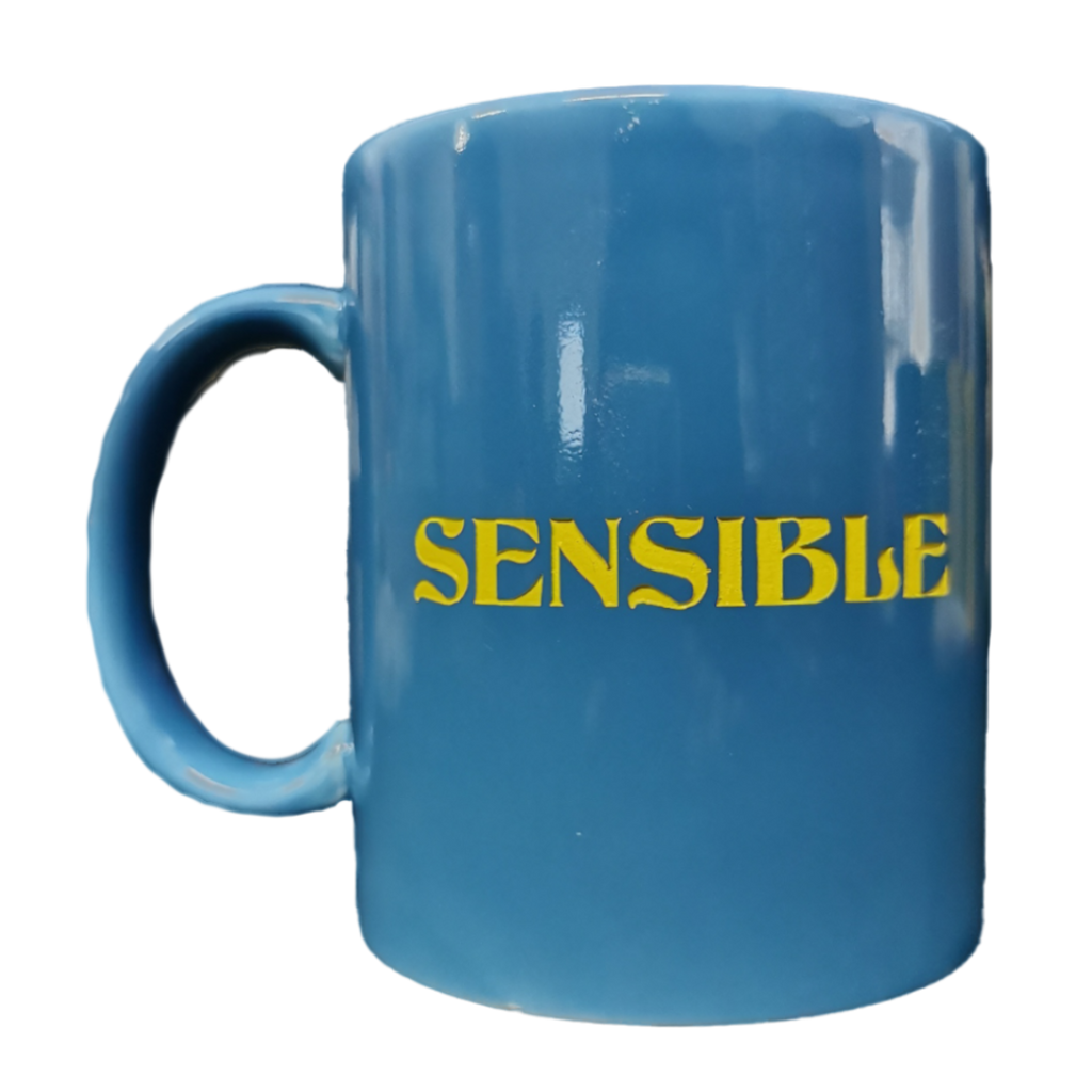 "Sensible, Chingona" Taza Azul Letras Amarillas